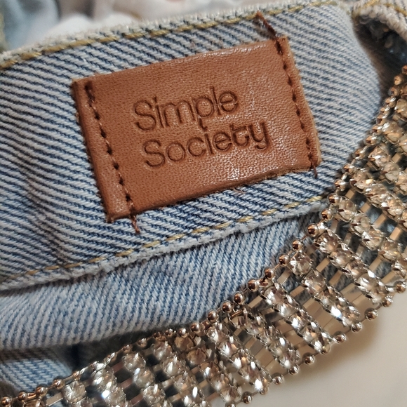 Simple Society Super High Rise Roll Cuff Light Wash Balloon Jeans w/ Bli… - Picture 8 of 15